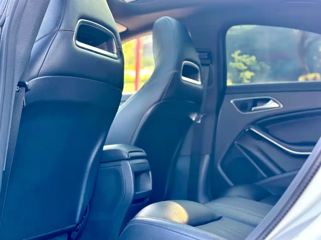 Mercedes-Benz CLA 2017 — фото 36
