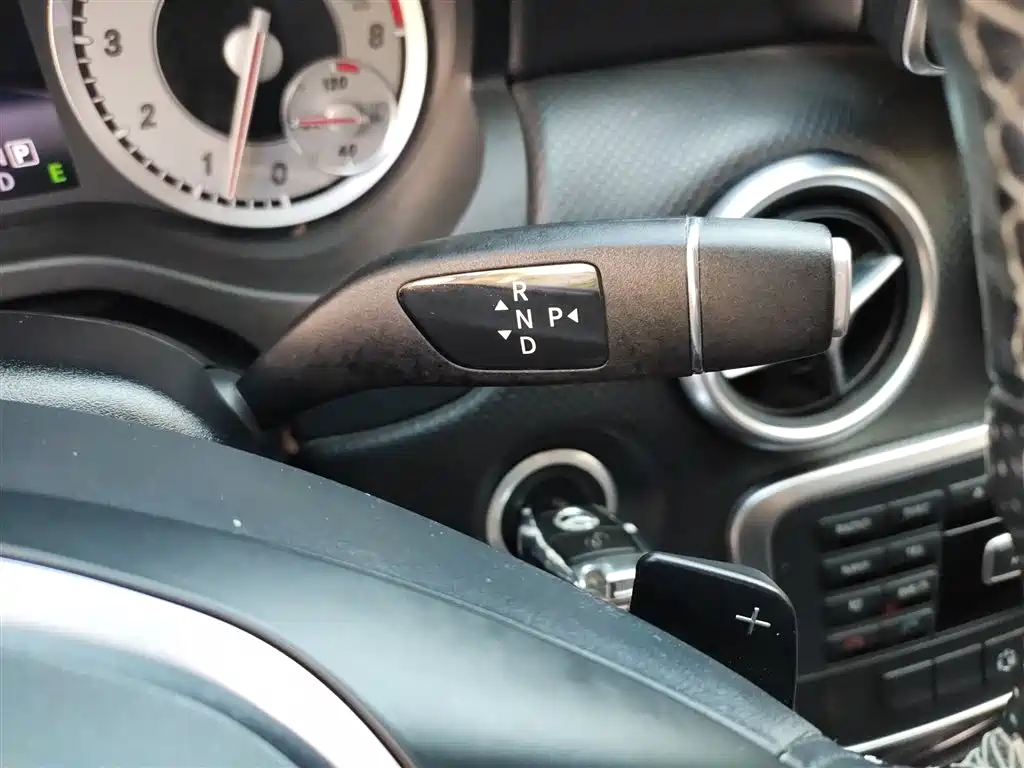 Mercedes-Benz A-Class 2015 — фото 9