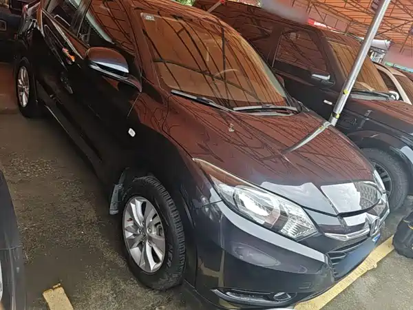 Honda Vezel 2016