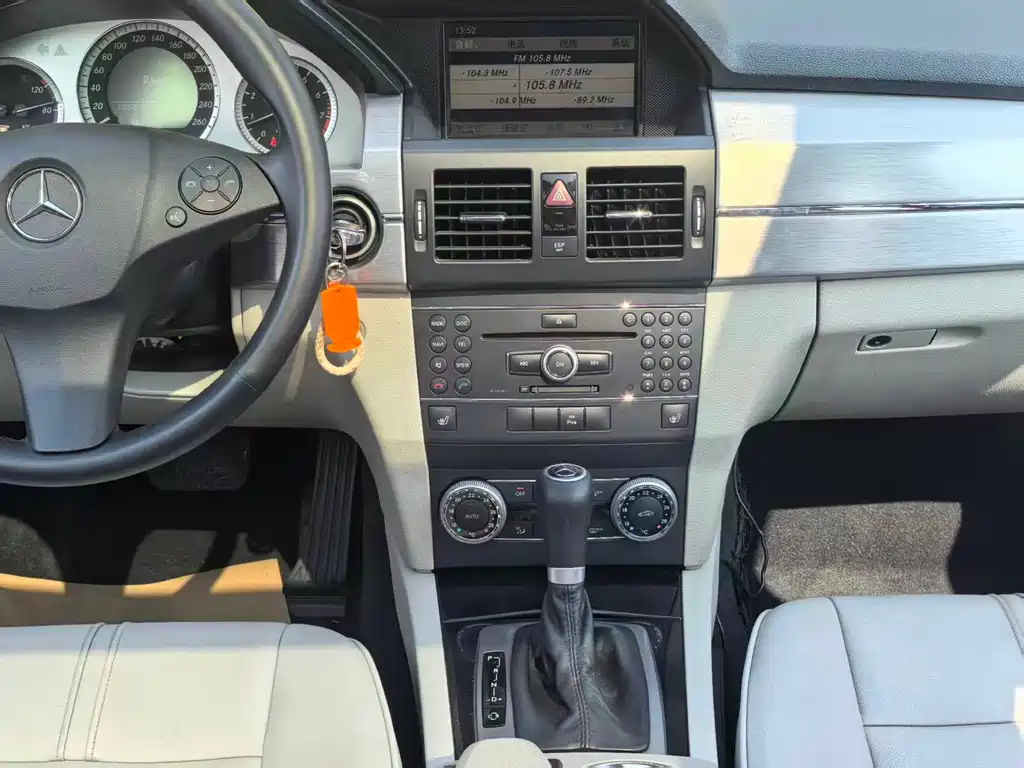 Mercedes-Benz GLK-Class 2010 — фото 15