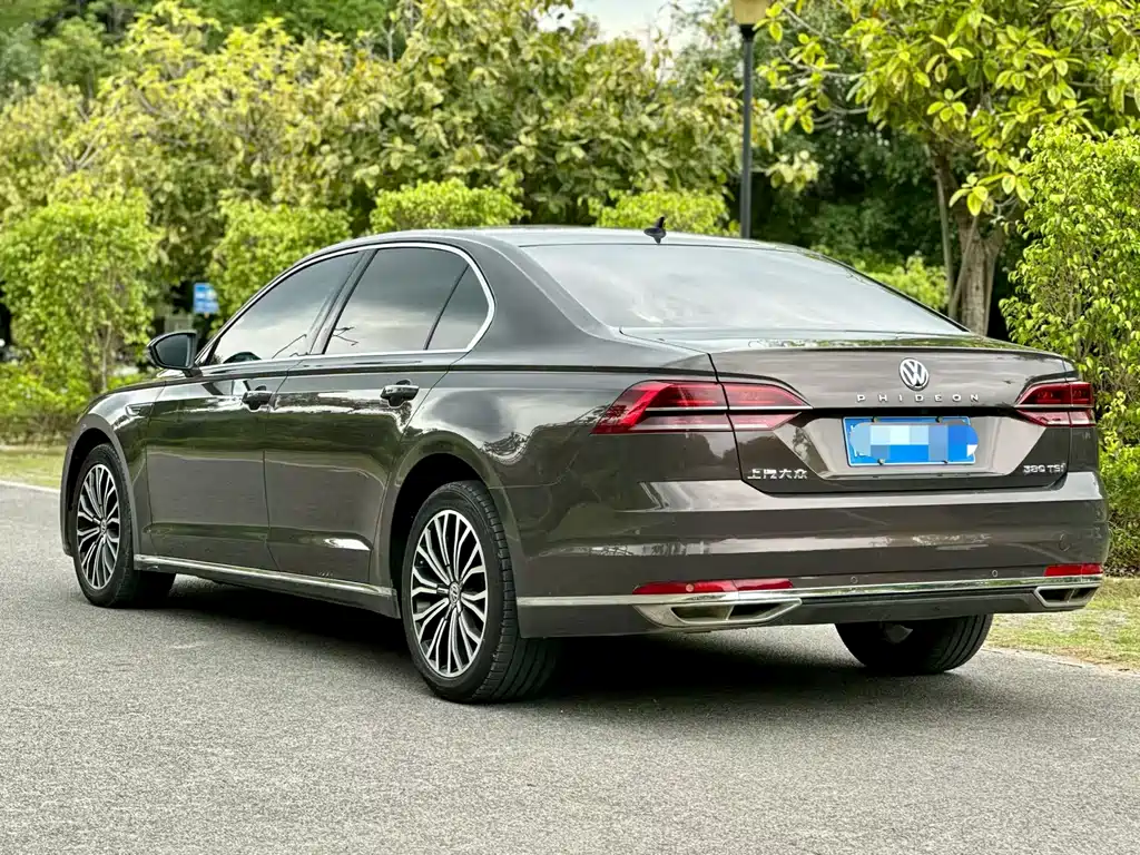 Volkswagen Phideon 2018 — фото 4
