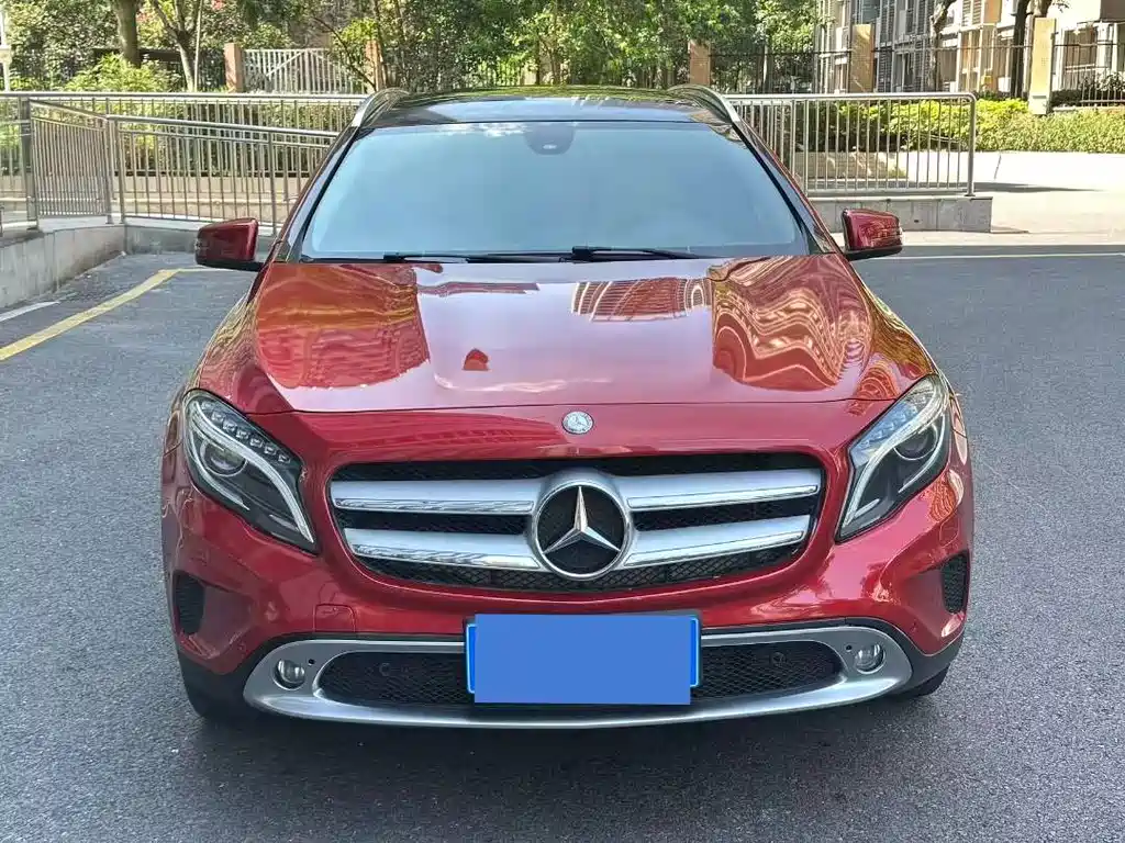 Mercedes-Benz GLA 2015