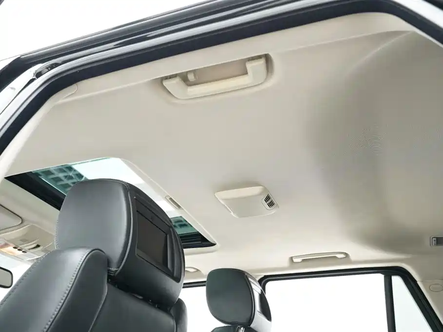 Land Rover Sport 2011 — фото 14