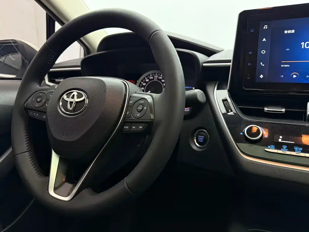Toyota Corolla 2021 — фото 17