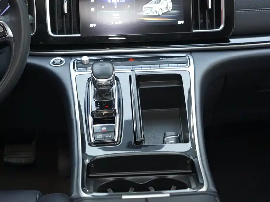 GAC Motor Trumpchi M8 2022 — фото 20