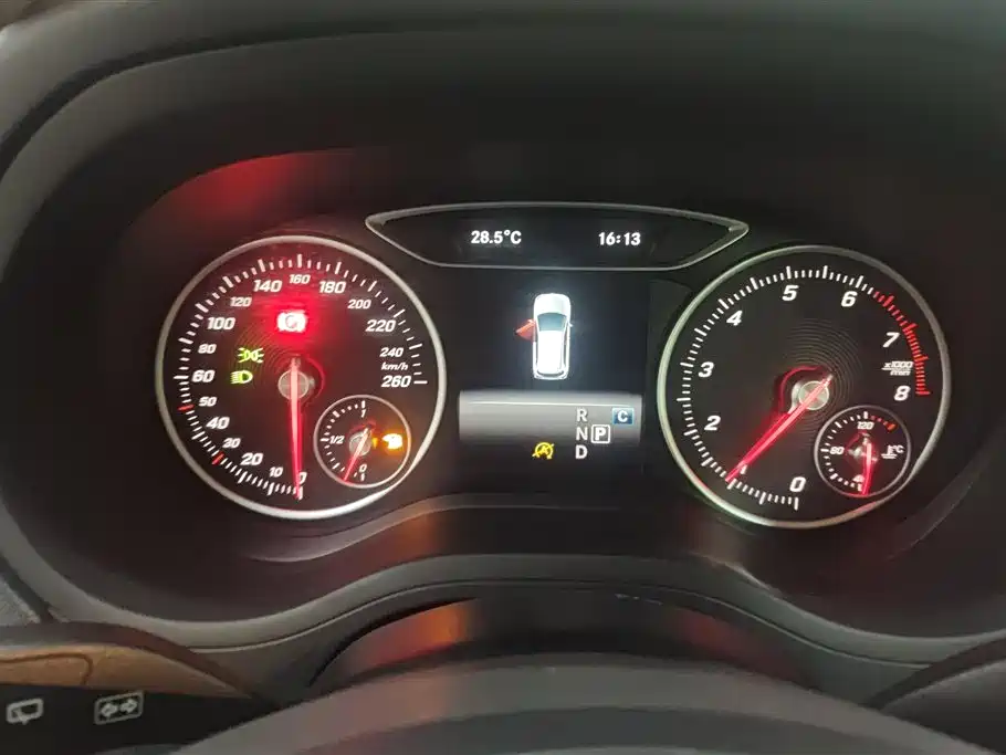 Mercedes-Benz B-Class 2017 — фото 14