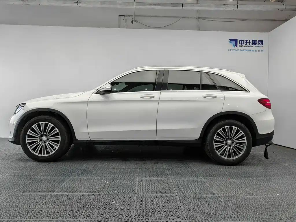 Mercedes-Benz GLC 2016