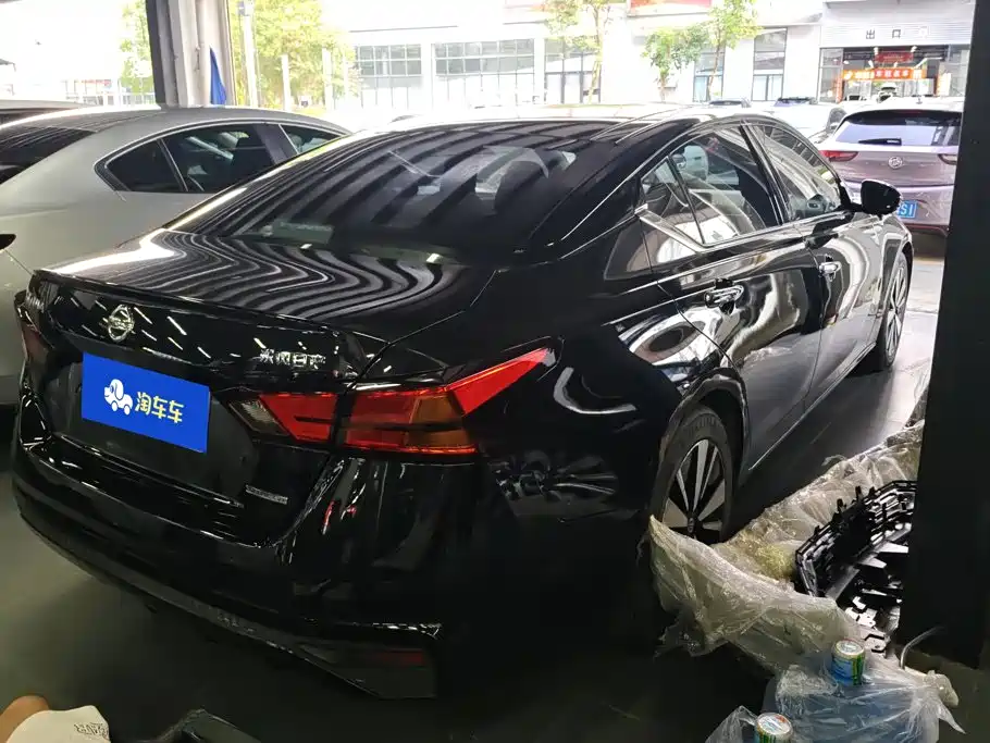 Nissan Teana 2021