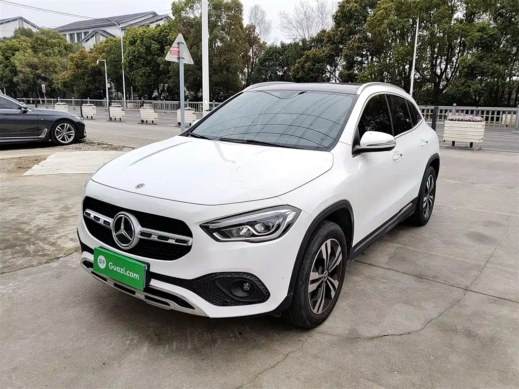 Mercedes-Benz GLA 2021 — фото 2