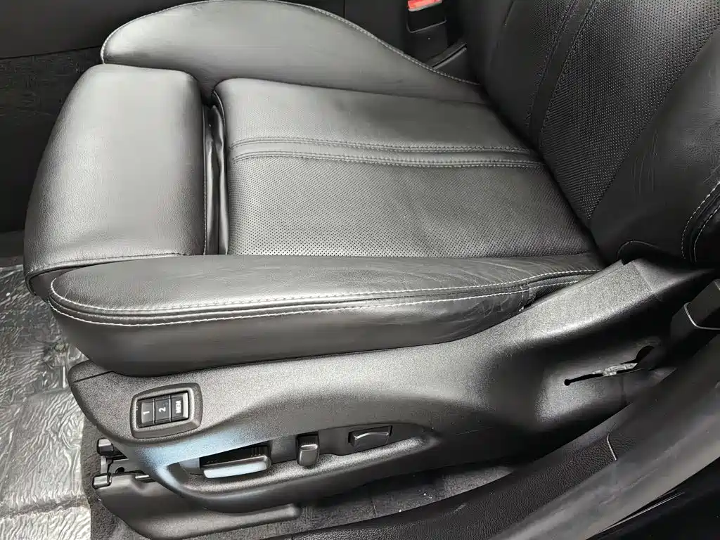 Cadillac SRX 2015 — фото 20