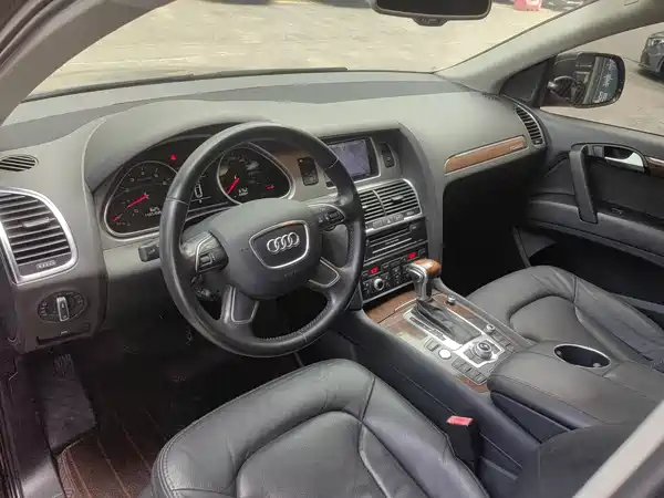 Audi Q7 2012