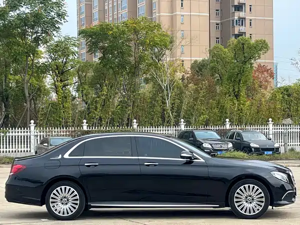 Mercedes-Benz E-Class 2018