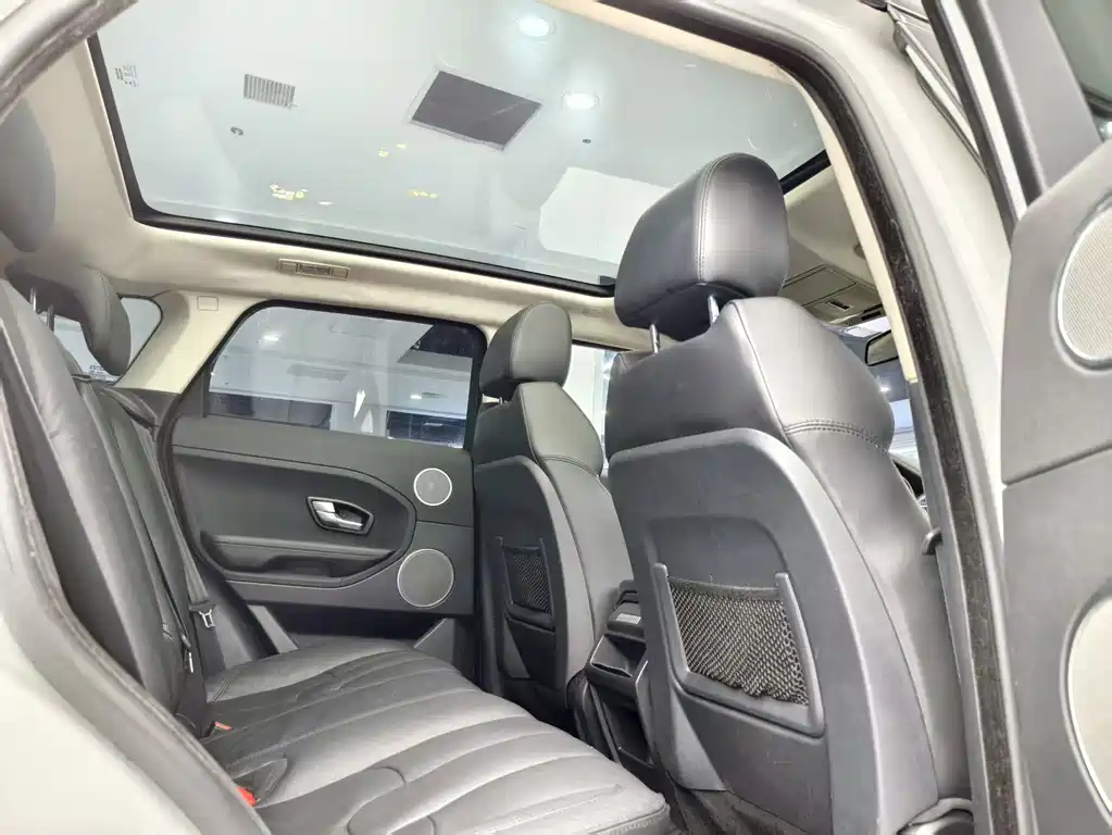 Land Rover Evoque 2014 — фото 11