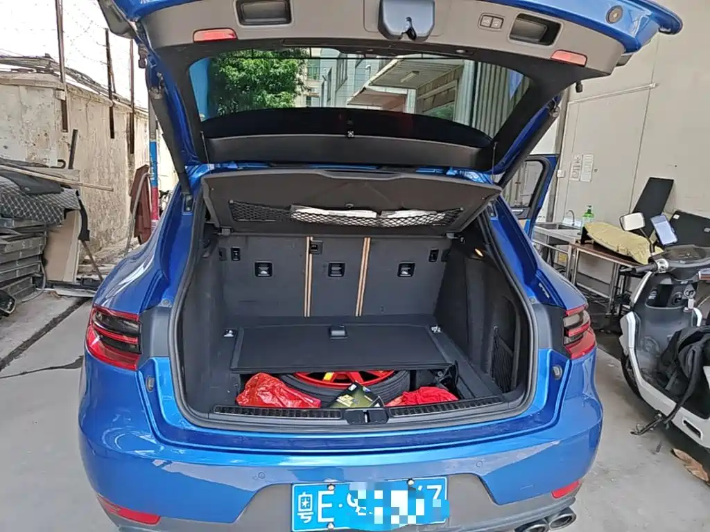 Porsche Macan 2019 — фото 19
