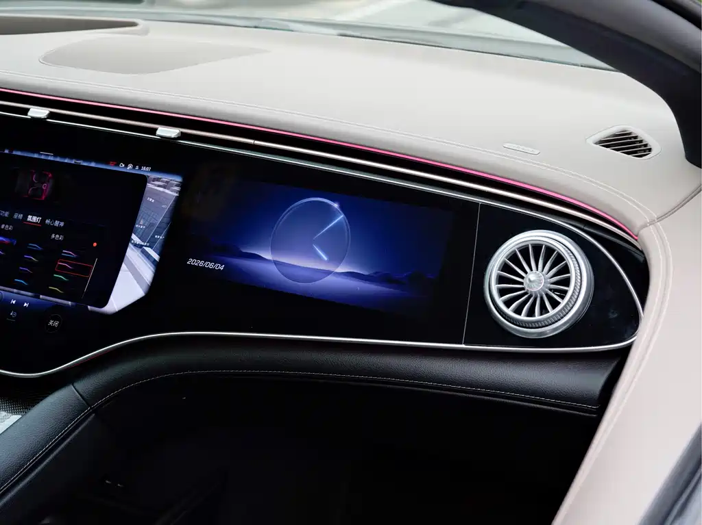Mercedes-Benz EQS AMG 2025 — фото 13