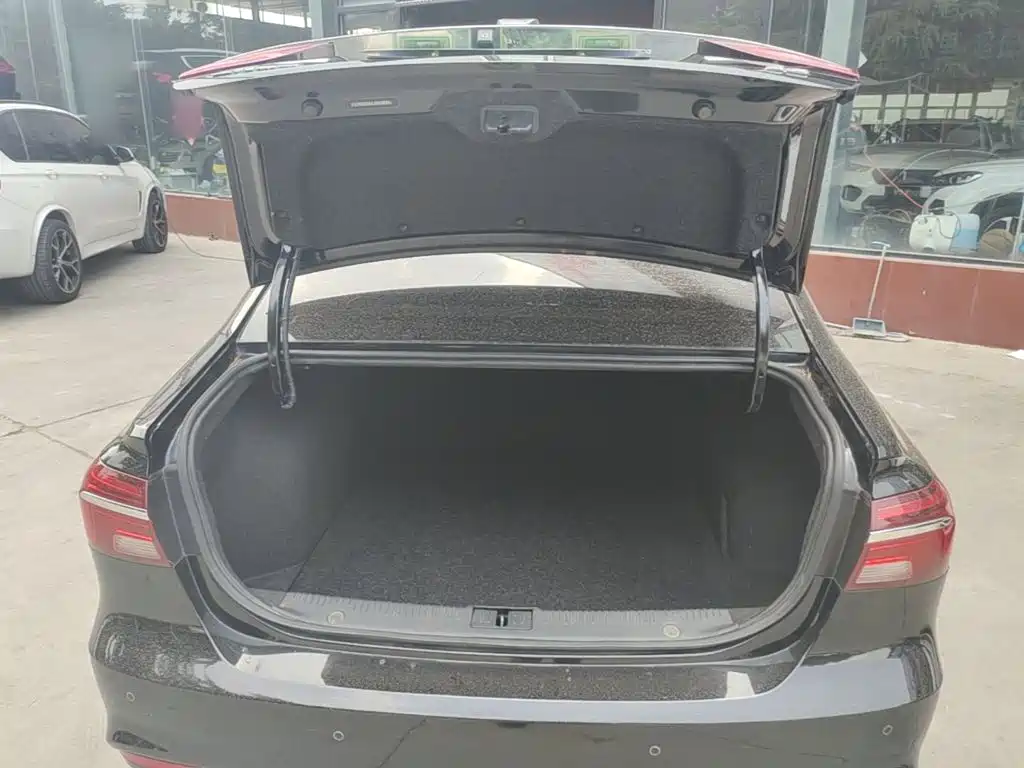 Roewe i6 Classic 2019 — фото 19