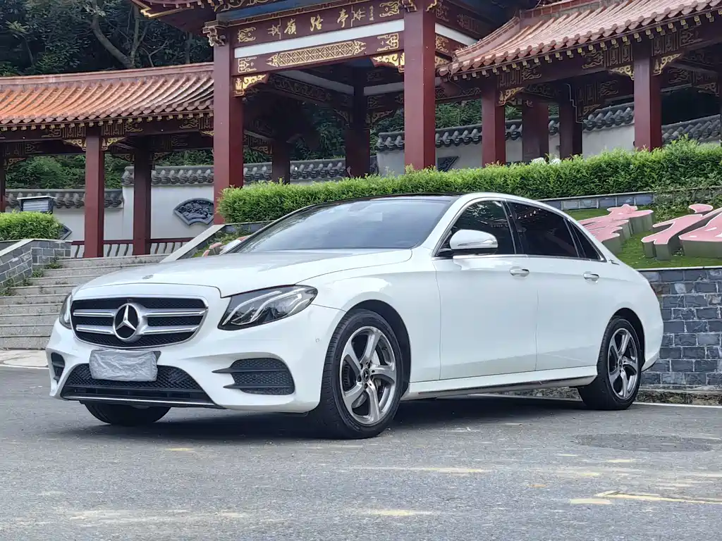 Mercedes-Benz E-Class 2019 — фото 1