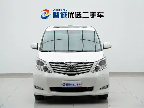 Toyota Alphard 2011