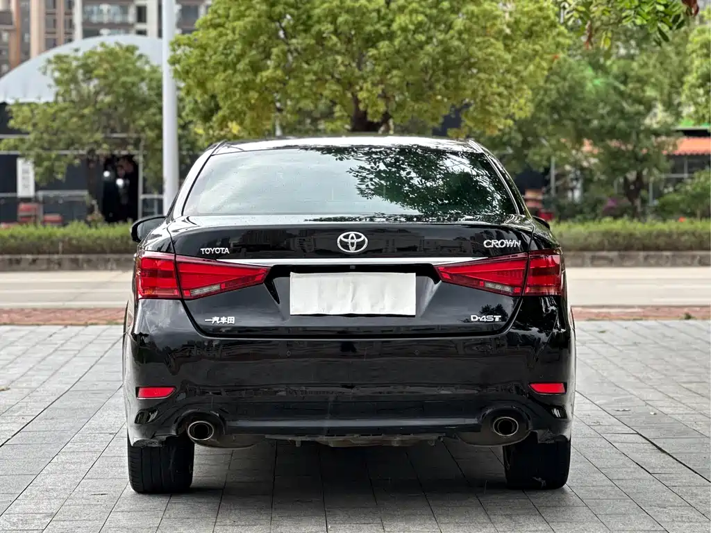 Toyota Crown 2018 — фото 15