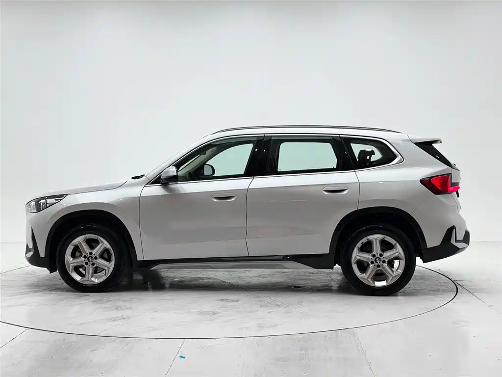 BMW X1 2023 — фото 7