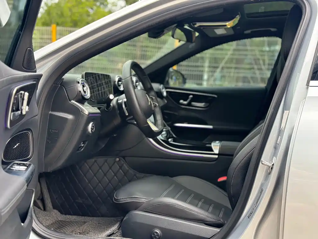 Mercedes-Benz C-Class 2022