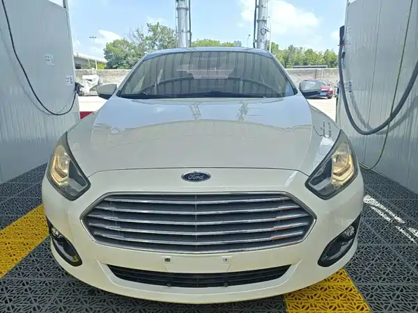 Ford Escort 2016