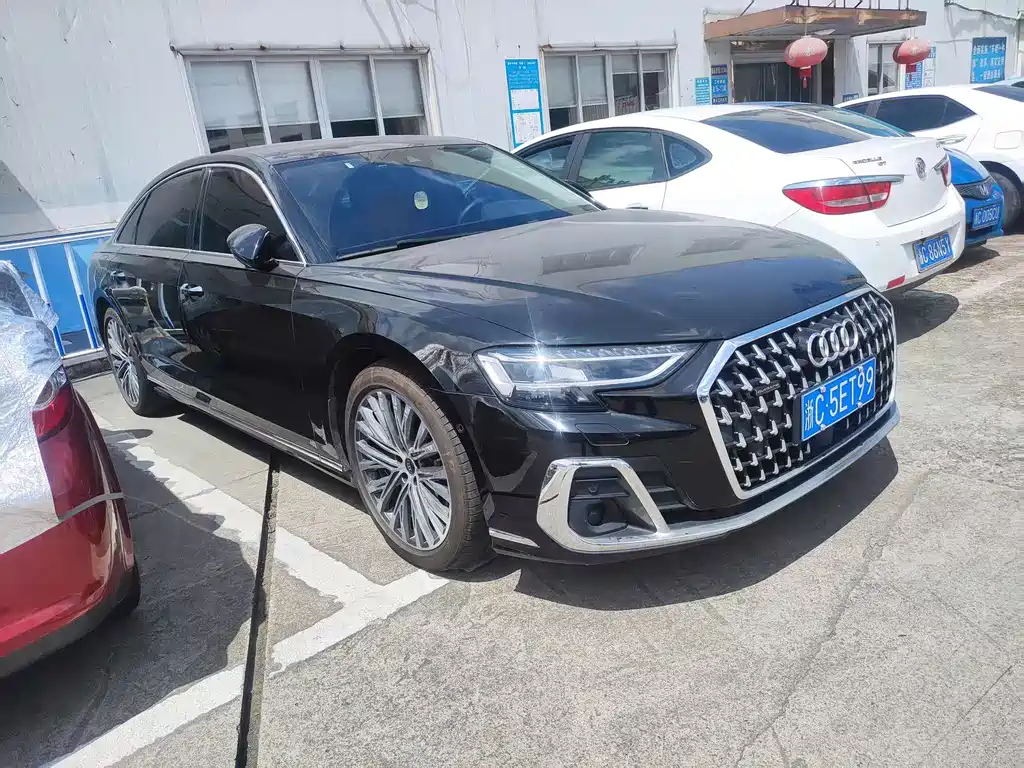 Audi A8 2024