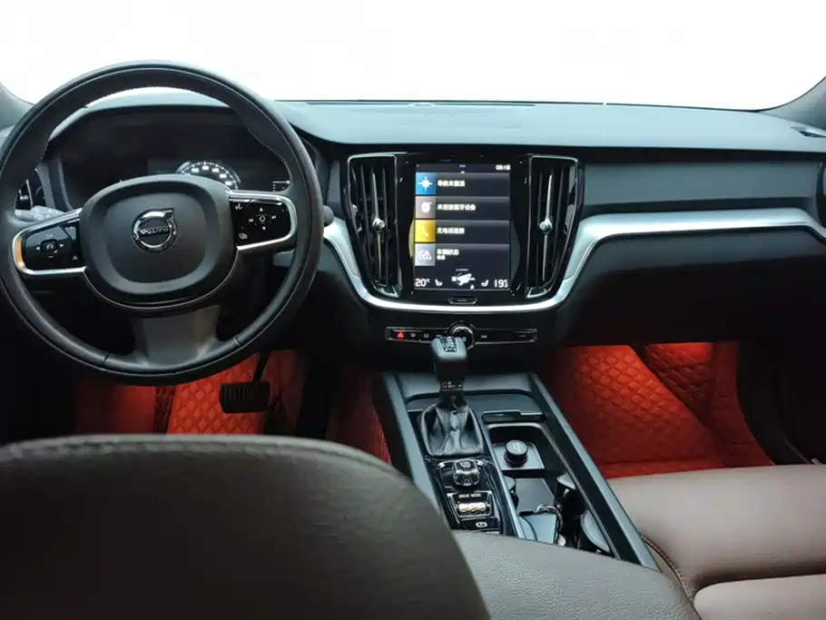 Volvo S60 2020 — фото 12