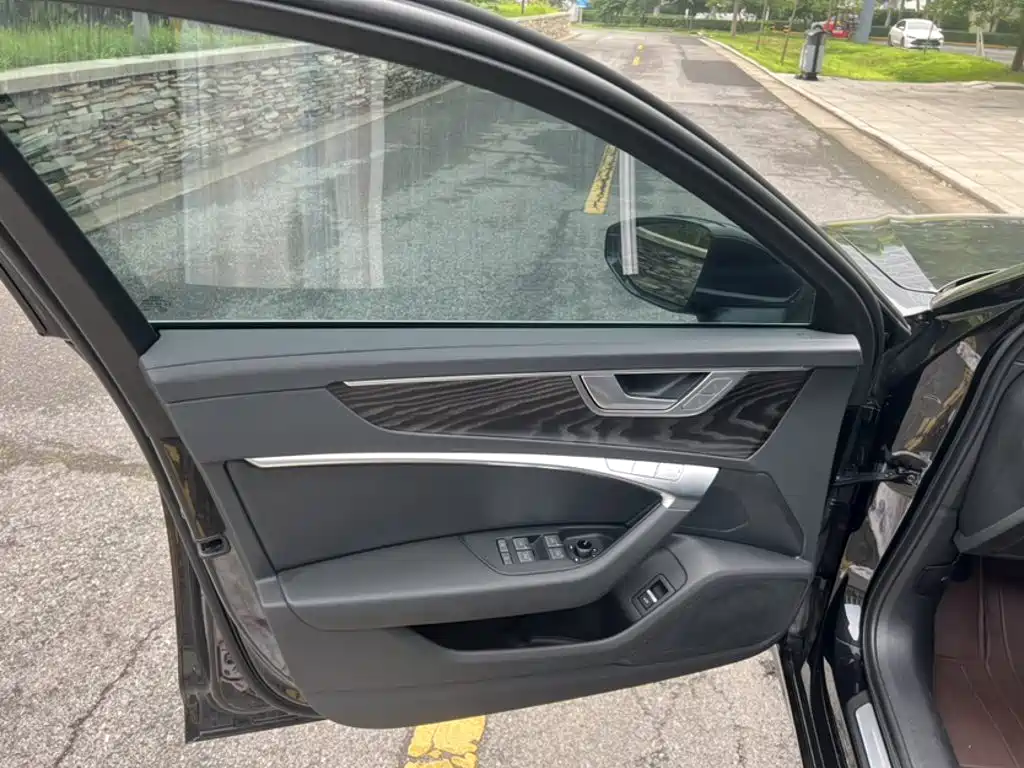 Audi A6L 2024