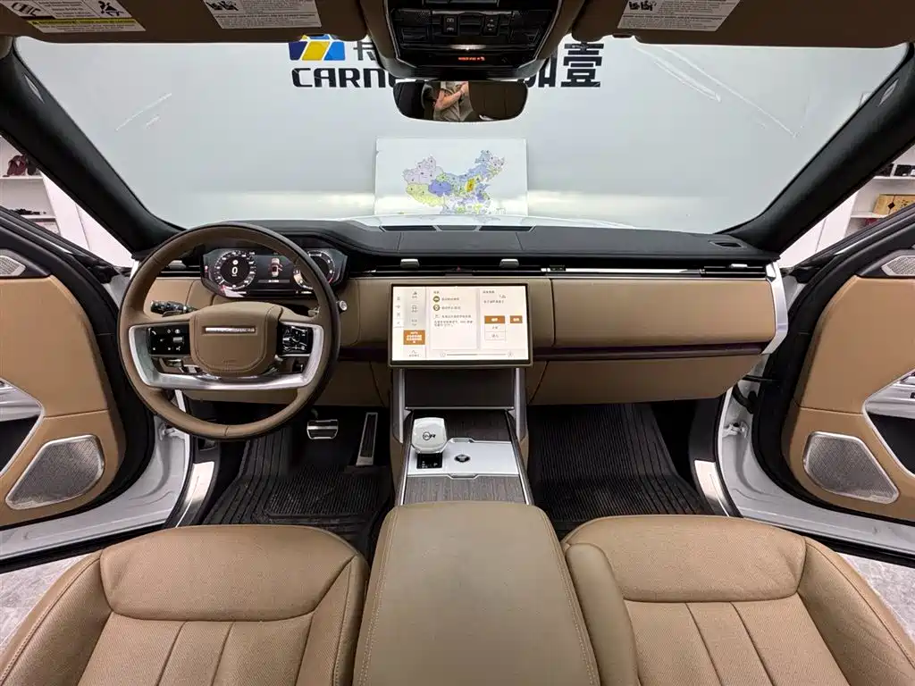 Land Rover Range Rover 2025 — фото 10