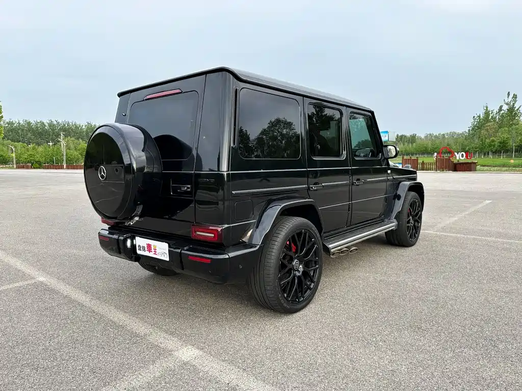 Mercedes-Benz G-Class 2011