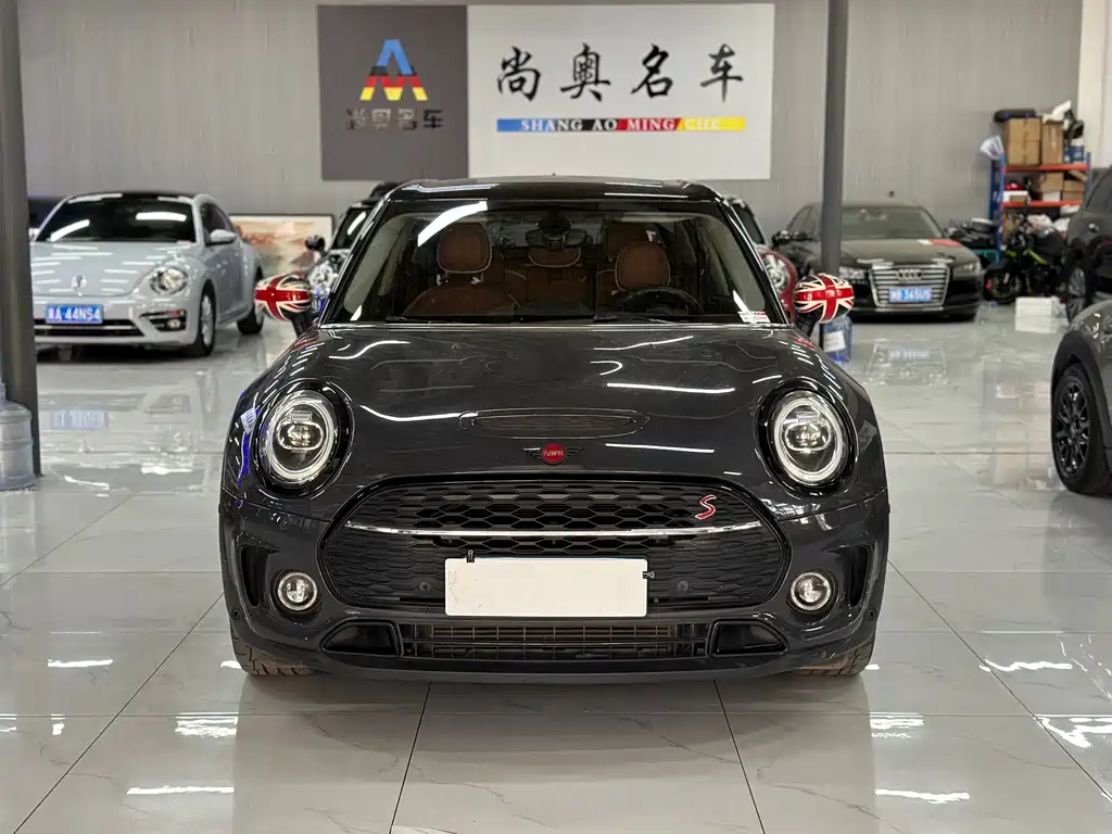 MINI Clubman 2020 — фото 1
