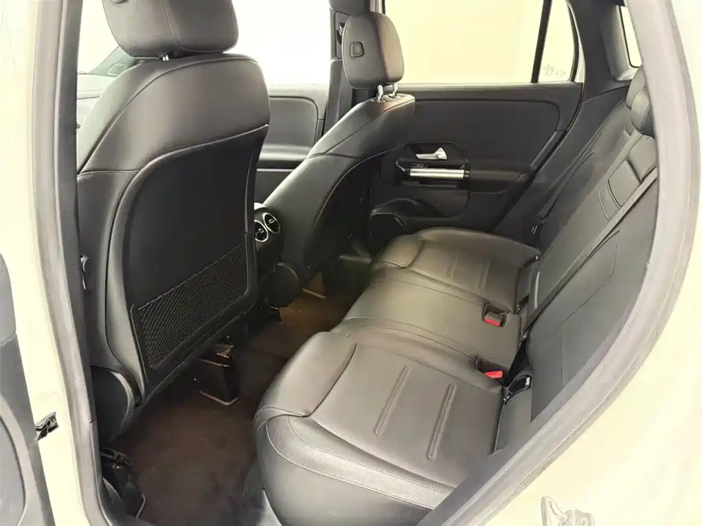 Mercedes-Benz GLA 2021