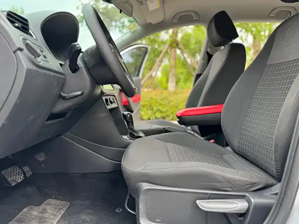 Volkswagen Polo 2014