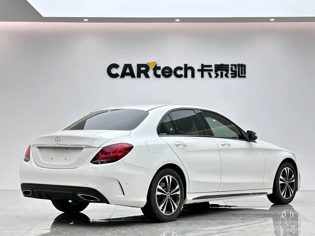 Mercedes-Benz C-Class 2019