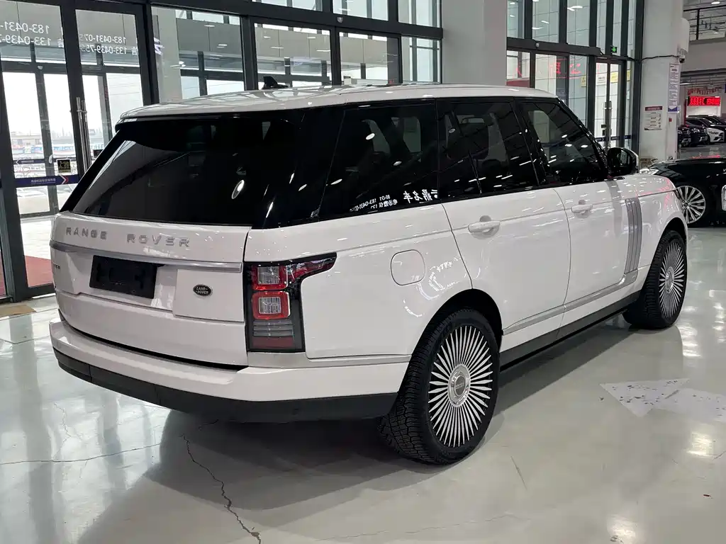 Land Rover Range Rover 2016 — фото 11