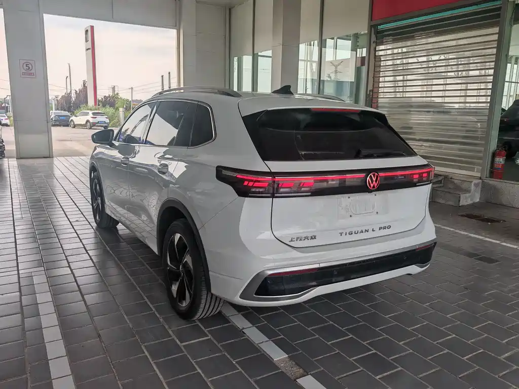 Volkswagen Tiguan L 2025 — фото 12