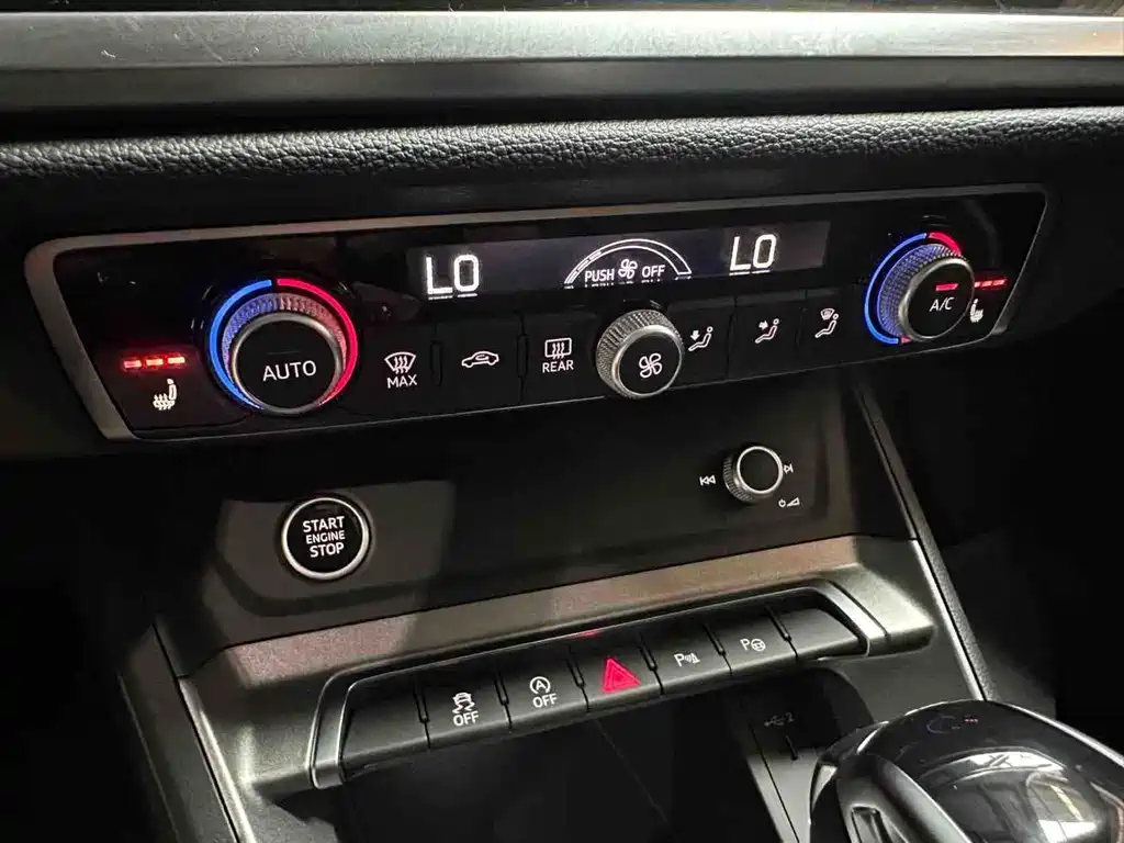 Audi Q3 2023 — фото 19