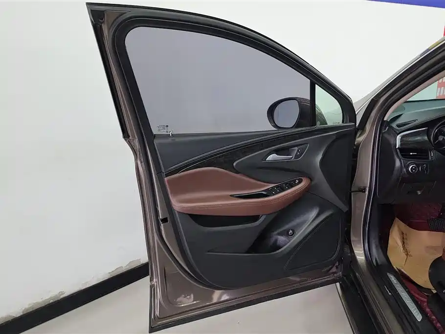 Buick Envision Plus 2016 — фото 7