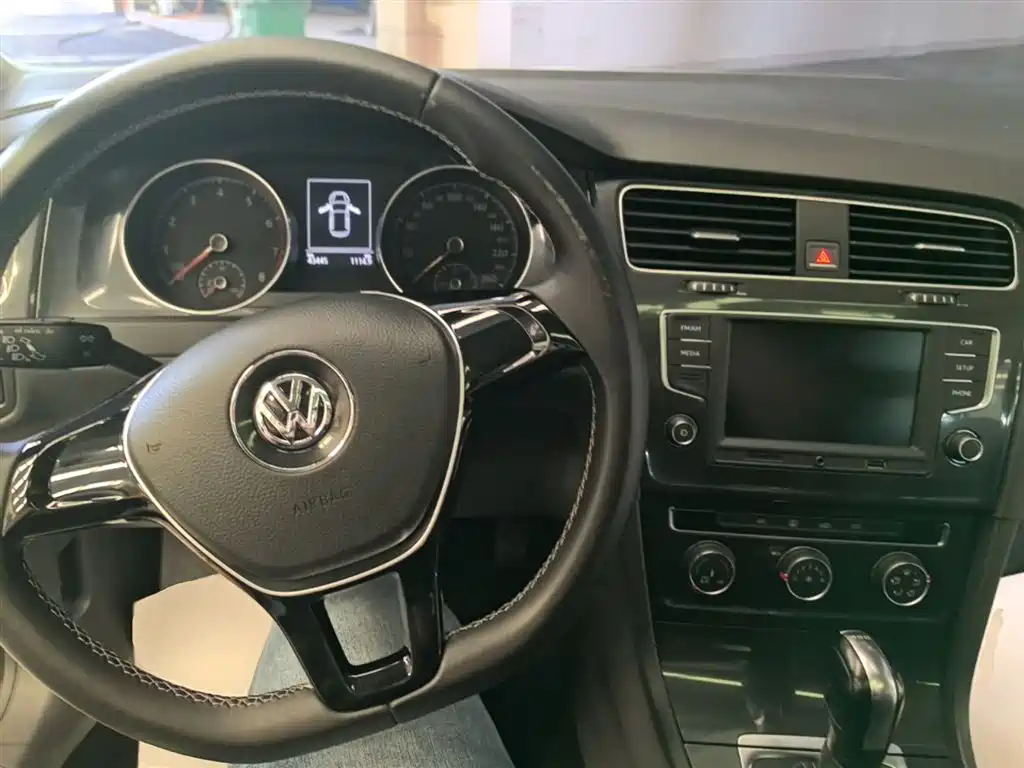 Volkswagen Golf 2017 — фото 10