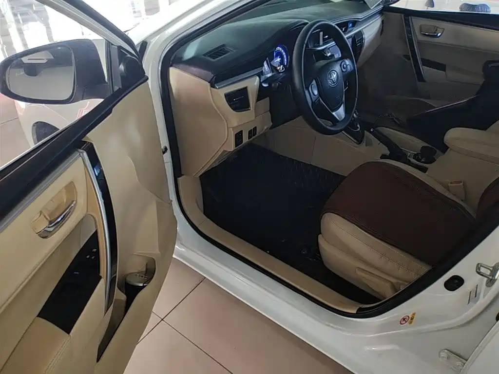 Toyota Corolla 2016 — фото 16