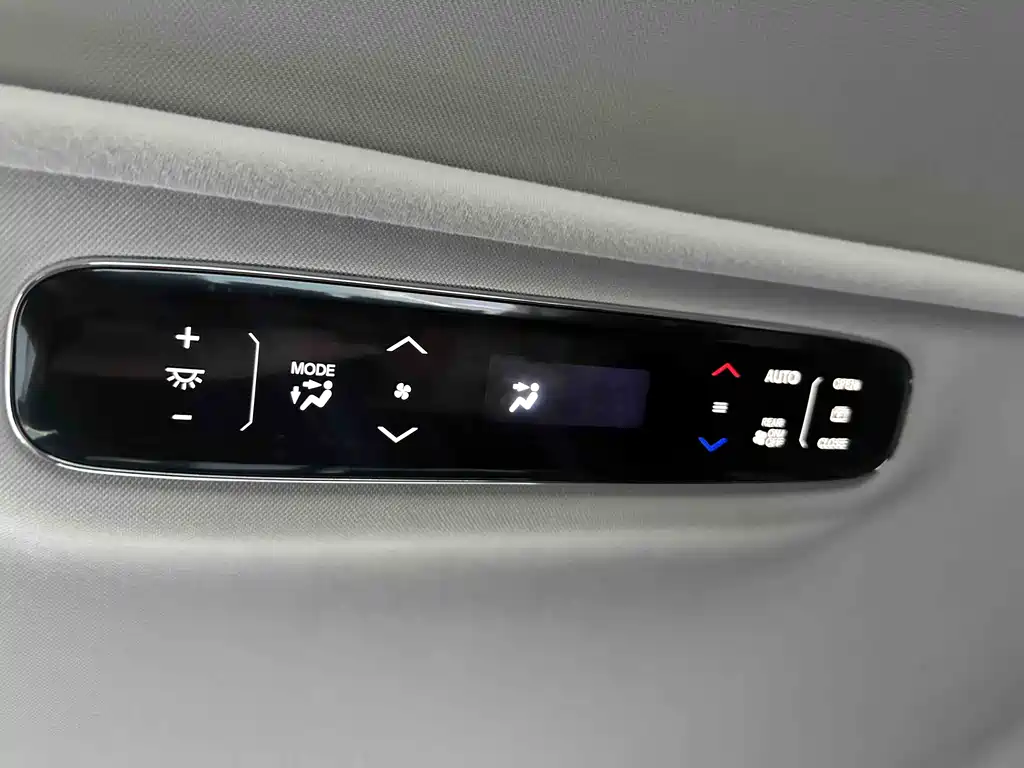 Honda Elysion 2019 — фото 13