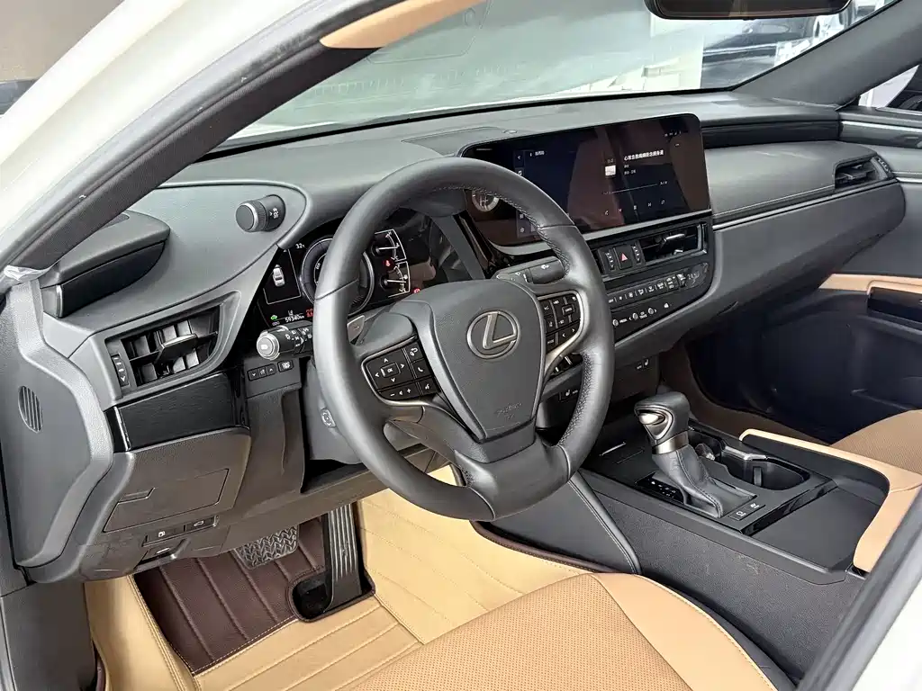 Lexus ES 2023 — фото 17