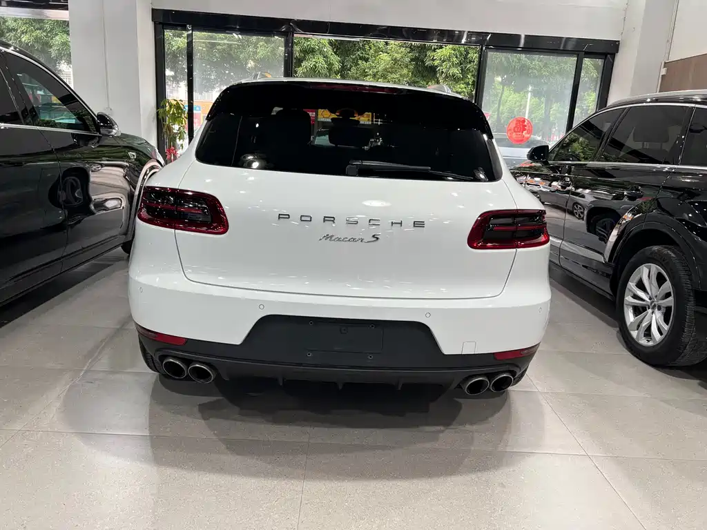 Porsche Macan 2018 — фото 11