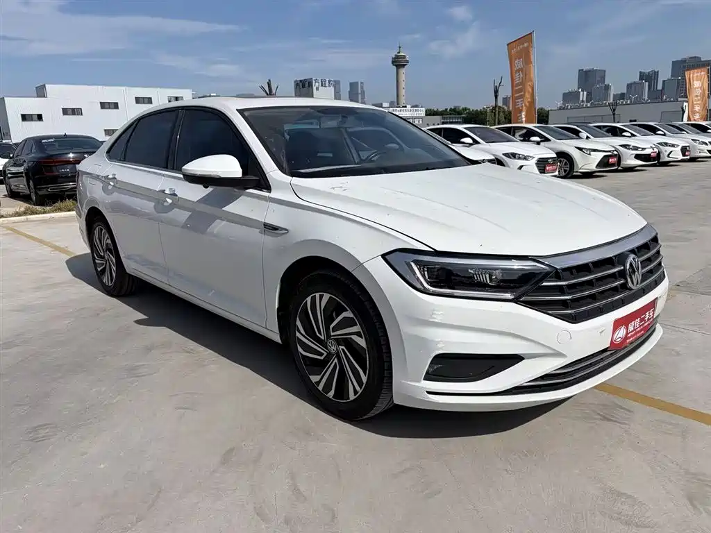 Volkswagen Sagitar 2022