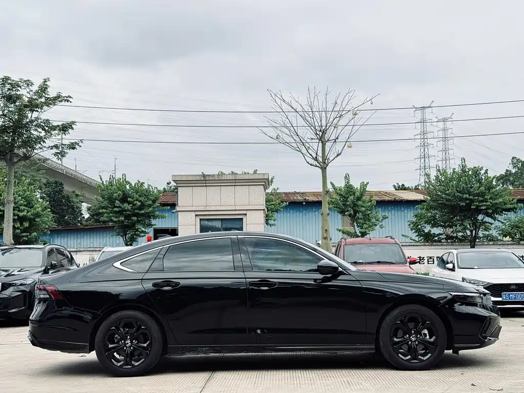 Honda Accord 2025 — фото 13