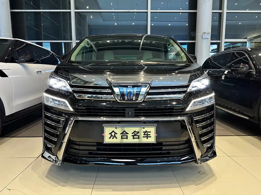 Toyota Vellfire 2022 — фото 2