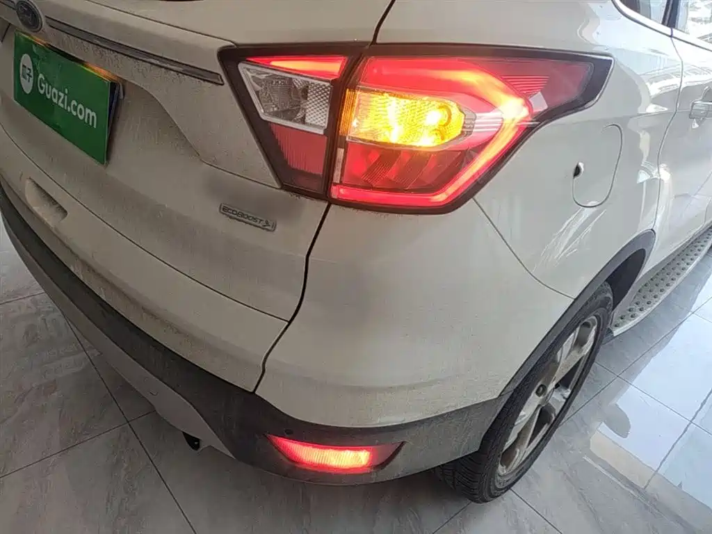 Ford Kuga 2017 — фото 8