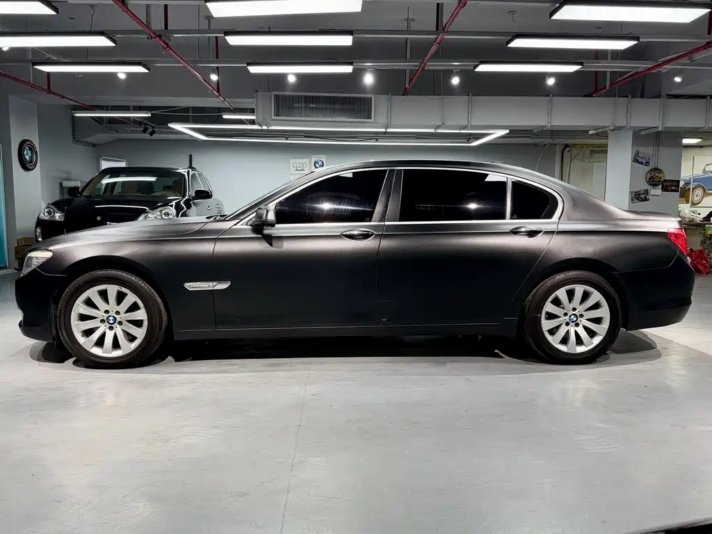 BMW 7 Series 2012 — фото 4