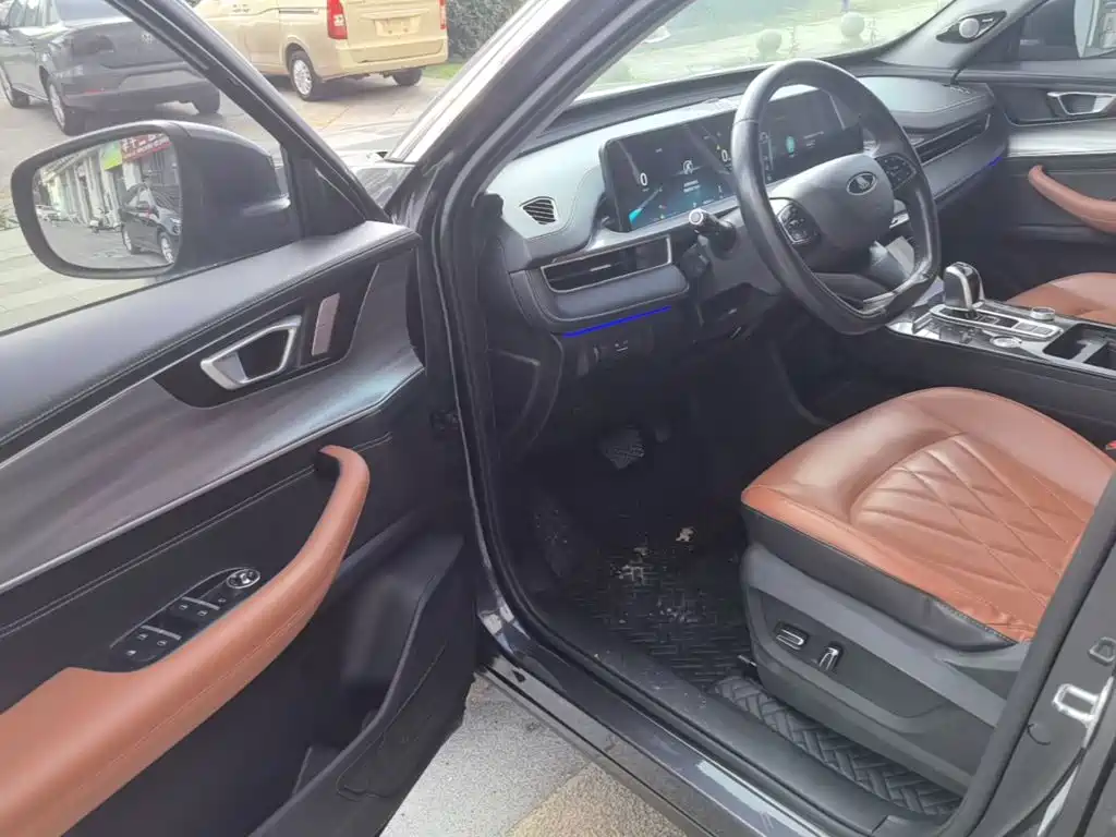 Chery Tiggo 8 PLUS 2021 — фото 16